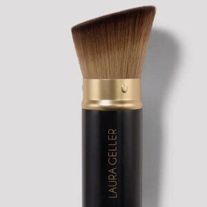 Laura Geller New York Retractable ANGLED Kabuki Makeup Brush (Black & Gold)